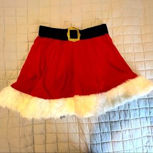 Santa’s helper skirt. Bought for my daughter she’s  14 but she never wore it.